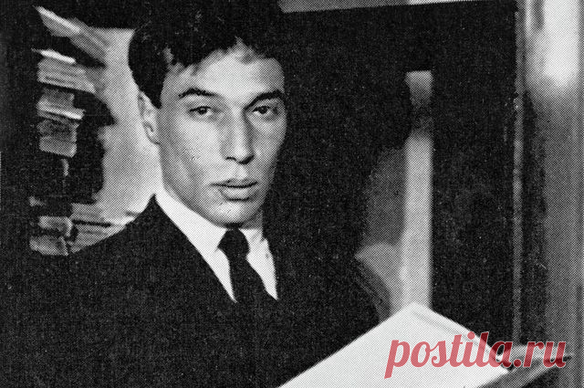 Шпионский роман. Как Пастернак «Доктора Живаго» опубликовал 23 ноября исполняется 60 лет с момента первой публикации выдающегося романа Бориса Пастернака «Доктор Живаго».



Борис Леонидович Пастернак. © / РИА Новости

 

История, связанная с публикацией «Докт…