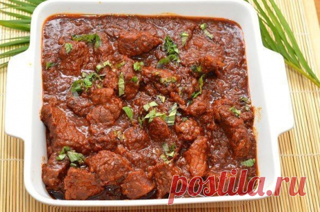 вкусный и красивый Венгерский Гуляш – густой, наваристый, с дразнящим пряным ароматом