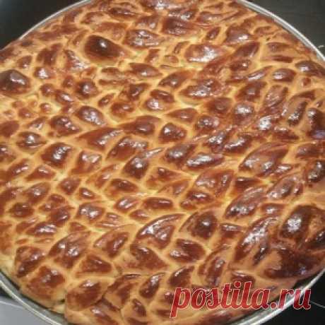 Пирог с капустой и яйцами