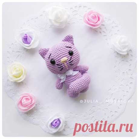 PDF Котёнок крючком. FREE crochet pattern; Аmigurumi doll patterns. Амигуруми схемы и описания на русском. Вязаные игрушки и поделки своими руками  #amimore - котик, кот, кошечка, кошка, котенок, cat, kitten, gato, gatito, gatinho, chat, minou, kitty, kätzchen. Amigurumi doll pattern free; amigurumi patterns; amigurumi crochet; amigurumi crochet patterns; amigurumi patterns free; amigurumi today.