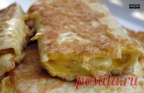 Лаваш с сыром в яйце. Завтрак за 5 минут.