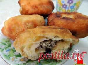 Тесто для беляшей на кефире — быстрое и очень вкусное..