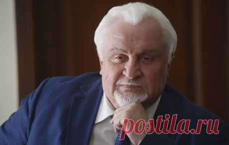 Евгений Матушкин заявил, что деятельность депутата – не только законотворчество. Председатель Тамбовской областной Думы написал статью &quot;Быть депутатом - значит приходить на помощь&quot;, в которой рассказал о шефстве регионального парламента над социальными учреждениями