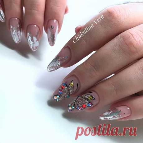 Прелестные ногти с бабочками
