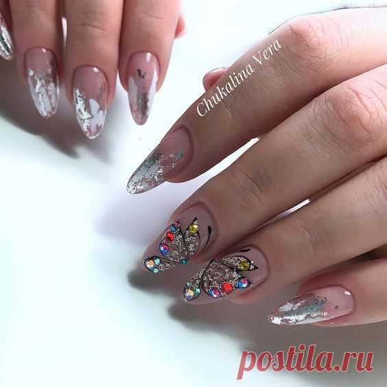 Прелестные ногти с бабочками