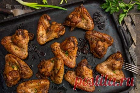 Куриные крылышки в медово-горчичном соусе в духовке — Ботаничка