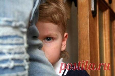 КАК РАБОТАЕТ ПРИВЯЗАННОСТЬ РЕБЕНКА К РОДИТЕЛЯМ?