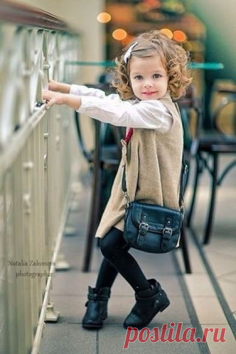 МИР ПОЗДРАВЛЕНИЙ И ОТКРЫТОК...
Лариса Щербакова (Кузнецова)