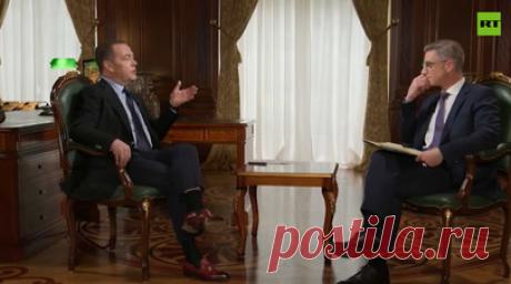 «Думаю, что мы не знаем и 5% об истории нашей планеты»: Медведев в интервью RT — об НЛО, рок-музыке и убийстве Кеннеди. Убийство Джона Кеннеди — великая трагедия американского народа, заявил в интервью RT зампред Совбеза России Дмитрий Медведев. По его словам, эти события послужили доказательством того, что ряд процессов управляется «не только из верхних этажей большого здания государства». В третьей части интервью Медведев также высказался о вероятности существования инопланетян и ответил на…