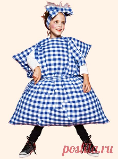 Олеся Емельянова. Стихи и загадки про подушку. Стихотворение-визитка для карнавального костюма Подушки.
Треть своей жизни человек проводит во сне. А что нужно для хорошего сна? Конечно же, большая мягкая подушка! Именно о ней и расскажет этот веселый детский стишок, который можно использовать, как визитку для карнавального костюма.