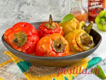Фаршированный перец в томатно-сметанном соусе в мультиварке Фаршированный перец в томатно-сметанном соусе в мультиварке - это аппетитное и сытное блюдо, которое легко приготовить. Болгарский перец, фаршированный мясом и рисом, тушится в насыщенном соусе, что придаёт ему особую нежность и вкус.