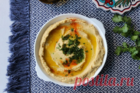 Хумус классический – 8 рецептов приготовления в домашних условиях Турецкий горох (нут) появился на нашей кухне не так давно, но его сразу оценили все поклонники здорового питания. Особенно его любят на Ближнем Востоке, где готовят из гороха самые разнообразные