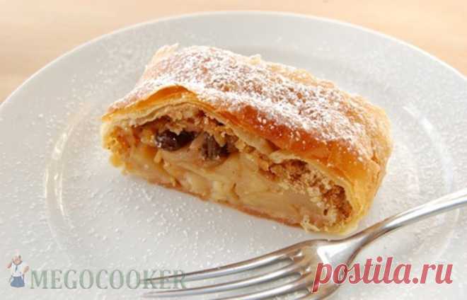 Штрудель с яблоками из лаваша, фото рецепт — MEGOCOOKER