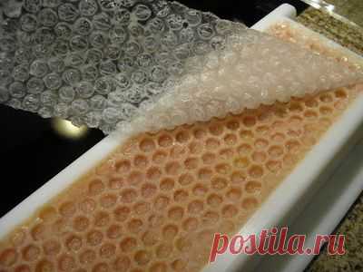 Making Soap with Beeswax and Honey
