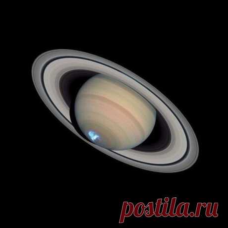 Северное сияние на южном полюсе Сатурна / Физика невозможного!