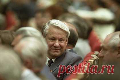 Охранник Ельцина рассказал об объемах выпиваемого президентом спиртного. Бывший начальник службы охраны первого президента России Бориса Ельцина Александр Коржаков сообщил, что иногда он выпивал с начальником по несколько литров крепкого алкоголя. Выпиваемые Ельциным объемы спиртного Коржаков раскрыл в интервью YouTube-каналу «RTVI Развлечения».