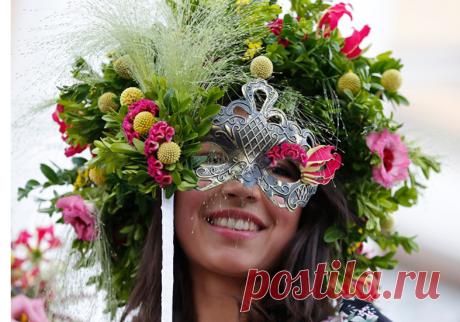 Фестиваль "Императорский букет" в Павловске Яркое и ожидаемое мероприятие Северной Столицы – ежегодный Международный фестиваль цветов, носящий название "Императорский Букет".