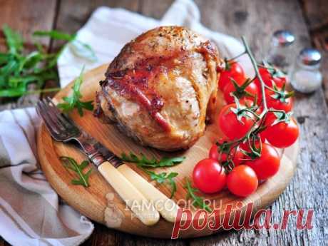 Свиная лопатка, запеченная в духовке Простое блюдо для вкусного и питательного ужина - запеченная в духовке свиная лопатка с пряностями.