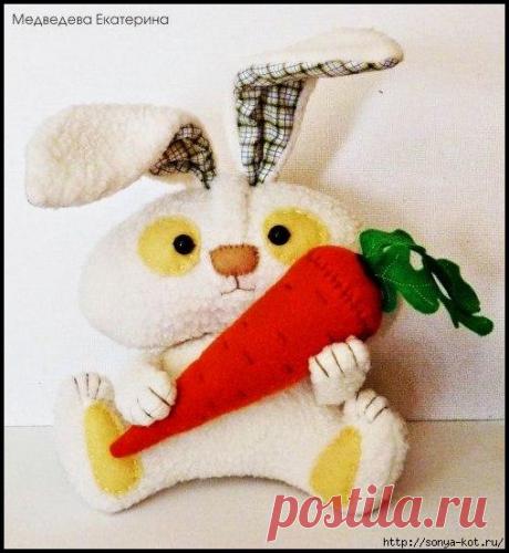 Шьем игрушку зайца