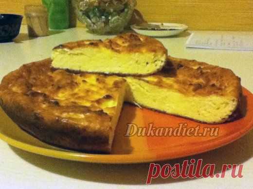 Творожная запеканка (очень легкий рецепт) | Диета Дюкана

Творог - 500 г,
яйцо - 4 шт.,
сах.зам. по вкусу(у меня 6 шт. Стевиозита, получилось не очень сладко),
йогурт - 2 ст. л.,
кукурузный крахмал - 2 ст.л. с горкой.