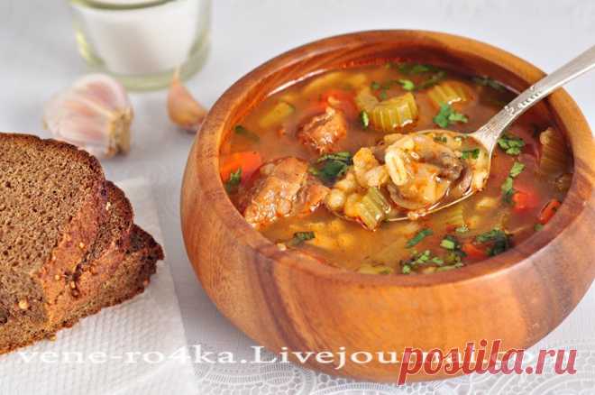 Мясной суп с перловкой 