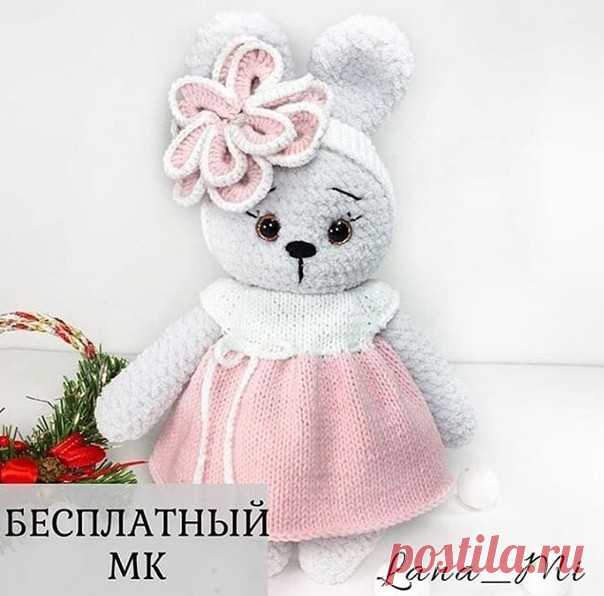 Зайка в платьице
Автор: https://instagram.com/lana_mi_toys?utm_source=ig_profile_share&igshid=d2gx7aalh1z

#амигуруми #мк #описание_работы
