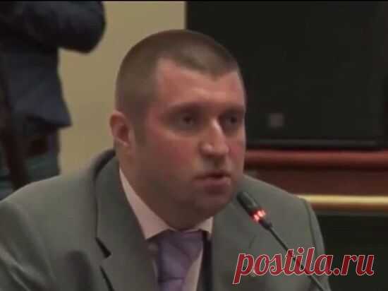 «Диалог мясника с коровой»: бизнесмен разгромил чиновников на форуме в Москве - Экономика - МК