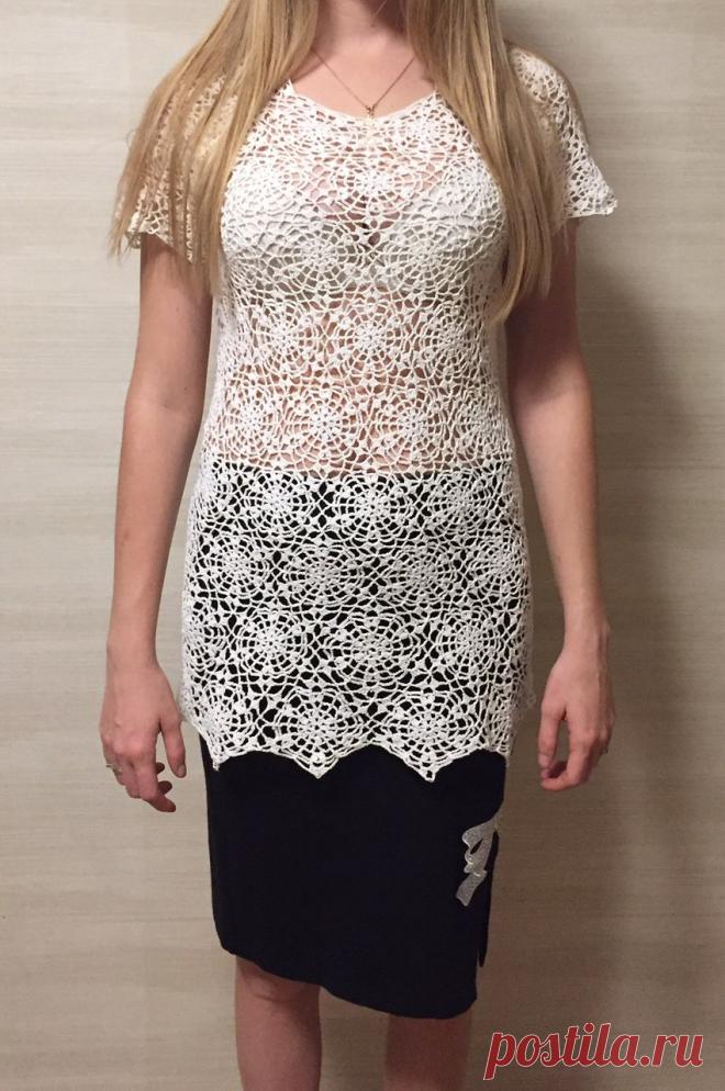 Туника универсальна. 44-46р. Есть в наличии и свяжу на заказ.Граненые хлопковые мотивы порадуют вас в повседневной суете и когда вы будете на пляже,в общем,красивая,практичная,универсальная вещица.Фантазируйте и сочетайте.Обещаю высокую износостойкость. Можно применять отбеливатель.