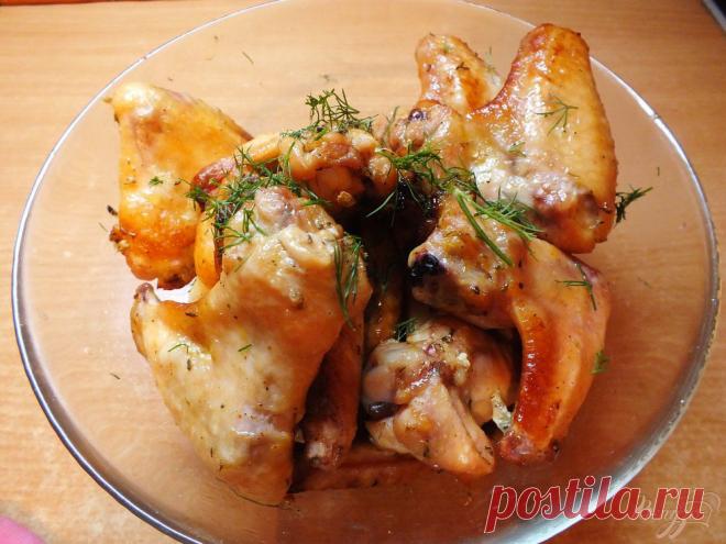 Острые куриные крылья на решетке в духовке