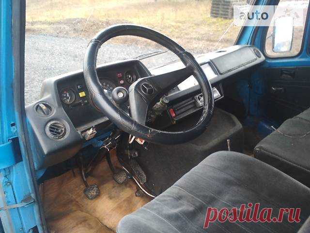 AUTO.RIA –  Продам Мерседес Бенц Спринтер 208 грузовой 1991 : 700$, Ровно Продаю на AUTO.RIA Mercedes-Benz Sprinter 208 груз. 1991 года, легковой фургон (до 1,5 т) голубого цвета, двигатель 2.4 л. дизель, пробег 200 тыс. км. Цена: 700$, Продавец  на AUTO.RIA