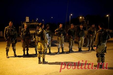 Сирены воздушной тревоги сработали на юге Израиля. Сирены воздушной тревоги сработали в ряде регионов на юге Израиля. По информации ЦАХАЛ, с территории сектора Газа была выпущена ракета. Ракета упала в открытой местности неподалеку от города Нахаль-Оз, не причинив ущерба. Системы противовоздушной обороны (ПВО) при этом задействованы не были.