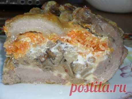 Мясной пирог с грибами