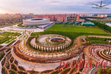 Шикapный apк aлицкoгo в pacнoдape, кoтopый пocтpoил ocнoвaтeль и бывший влaдeлeц aгнитa

#планета