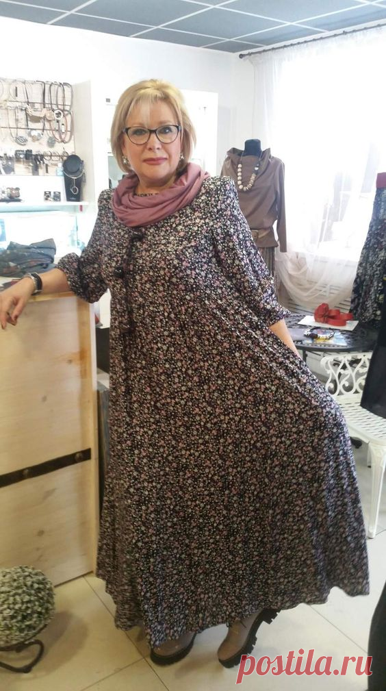 Платья в стиле бохо для женщин 50-60 лет
Стиль бохо выбирают женщины, которые не боятся нестандартных решений. Возрастных ограничений тут нет. Поклонницей бохо может быть и юная барышня, и зрелая дама. Нередко столь небанальный стиль выбирают люди творческие или просто уставшие от классических строгих форм. Особенности платьев бохо Платья в стиле бохо могут быть самыми разными, однако все модели имеют и общие черты. […]
Читай дальше на сайте. Жми подробнее ➡