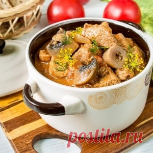 МЯСО С ГРИБАМИ В СОУСЕ ИЗ ПАПРИКИ