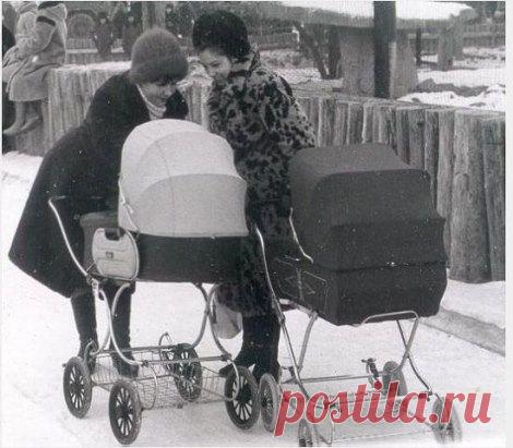 СЛАВА НАШИМ МАМАМ! - они нас вырастили без памперсов, мультиварки и машинки - автомат!!!