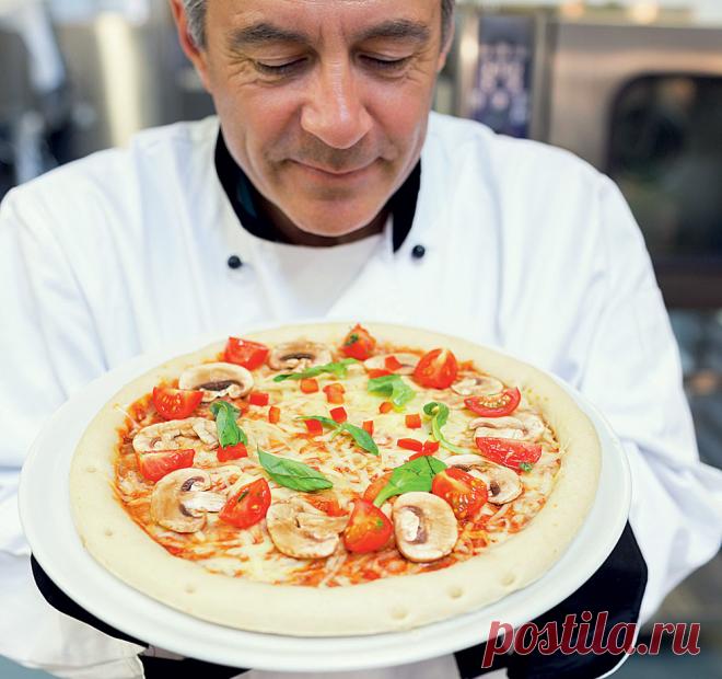 Почему запахи еды распространяются по всему дому?  
 Из-за теплого воздуха


	


	 Любые запахи рано или поздно распространяются по всему доступному им объему. Но у кулинарных запахов этот эффект усилен. Дело в том, что плита в процессе...