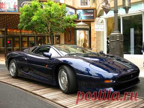 1994 Jaguar XJ220