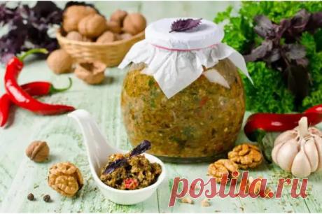 Аджика зелёная с орехами и сельдереем - Женская Вселенная - 29 августа - 43564414455 - Медиаплатформа МирТесен