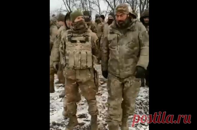 В бой как на убой. В ВСУ растет число отказов выполнять приказ. Боевики ВСУ не хотят выполнять убийственные приказы командиров идти в бой.