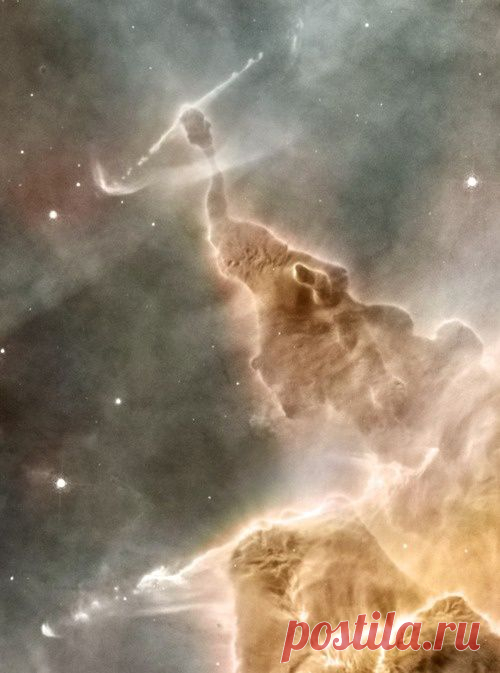 Dust Pillar of the Carina Nebula    Credit: NASA, ESA, N. Smith (U. California, Berkeley) et al., and The Hubble Heritage Team (STScI/AURA