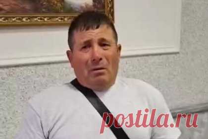 Отец раскрывшего правду о сокрытии трупов полицейского расплакался после приговора сыну