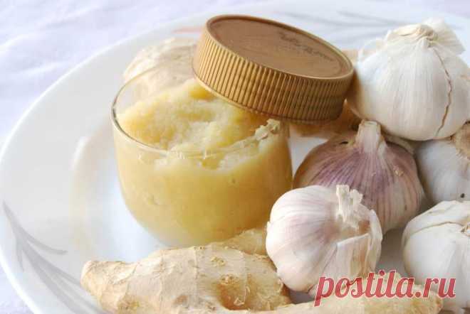 Соус из имбиря с чесноком улучшает вкус многих блюд и приносит огромную пользу здоровью! Имбирь и чеснок являются основой многих блюд китайской, тайской и индийской кухни. Эти растения — самые важные продукты в системе восточного питания. Из них готовят уникальную ароматную пасту, которая улучшает вкус многих блюд и приносит огромную пользу здоровью...