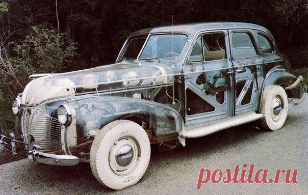 Понтиак из прозрачного плексигласа, 1939 г.