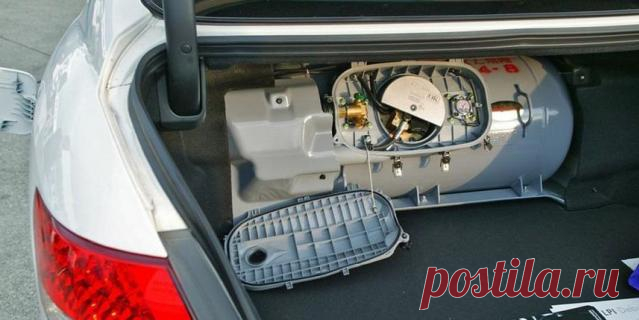 Переводим автомобиль на газ: всё, что нужно знать Дорожающий в России бензин все чаще заставляет задумываться владельцев автомобилей об альтернативе – как не пересаживаться на общественный транспорт, но и не тратить на заправках все состояние. Один и…