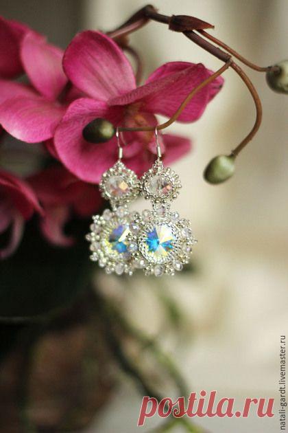 Купить Серьги с кристаллами сваровски Радужный блеск - белый, серьги ручной работы, серьги из бисера