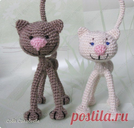 Забавные котики на длинных ножках, вязанные крючком!