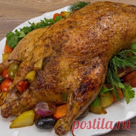 Как приготовить новогоднюю утку с овощами и мандаринами