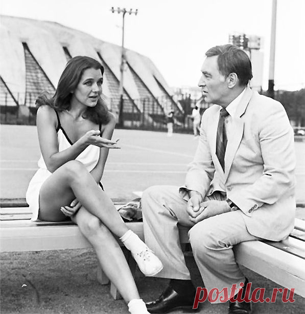 Ирина Алферова и Вячеслав Тихонов в фильме "ТАСС уполномочен заявить"