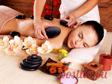 Современная студия здоровья и красоты «Balanced Wellness» оказывает гостям полный комплекс эксклюзивных медицинских процедур. Данная студия находится в городе Барри, Онтарио, Канада и работает ежедневно с 8:00 до 20:00, где гостей ждет невероятная атмосфера, полная уюта, умиротворения и комфорта. Клиенты салона получают уникальную возможность расслабиться, омолодиться и стать увереннее в себе после выполнения предлагаемых процедур.